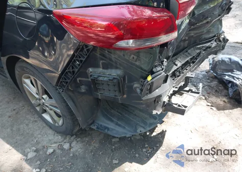 2018 Hyundai Elantra Sel z USA, uszkodzony, nr VIN 5NPD84LFXJH358504